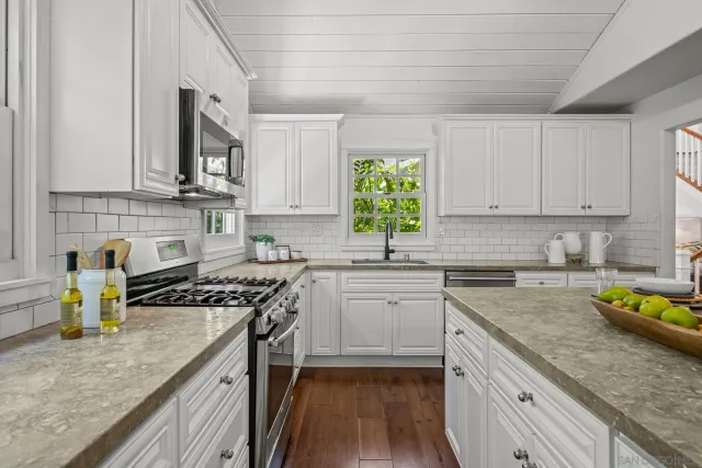 $1,825,000 | 3412 Buena Creek Road, Vista, CA 92084