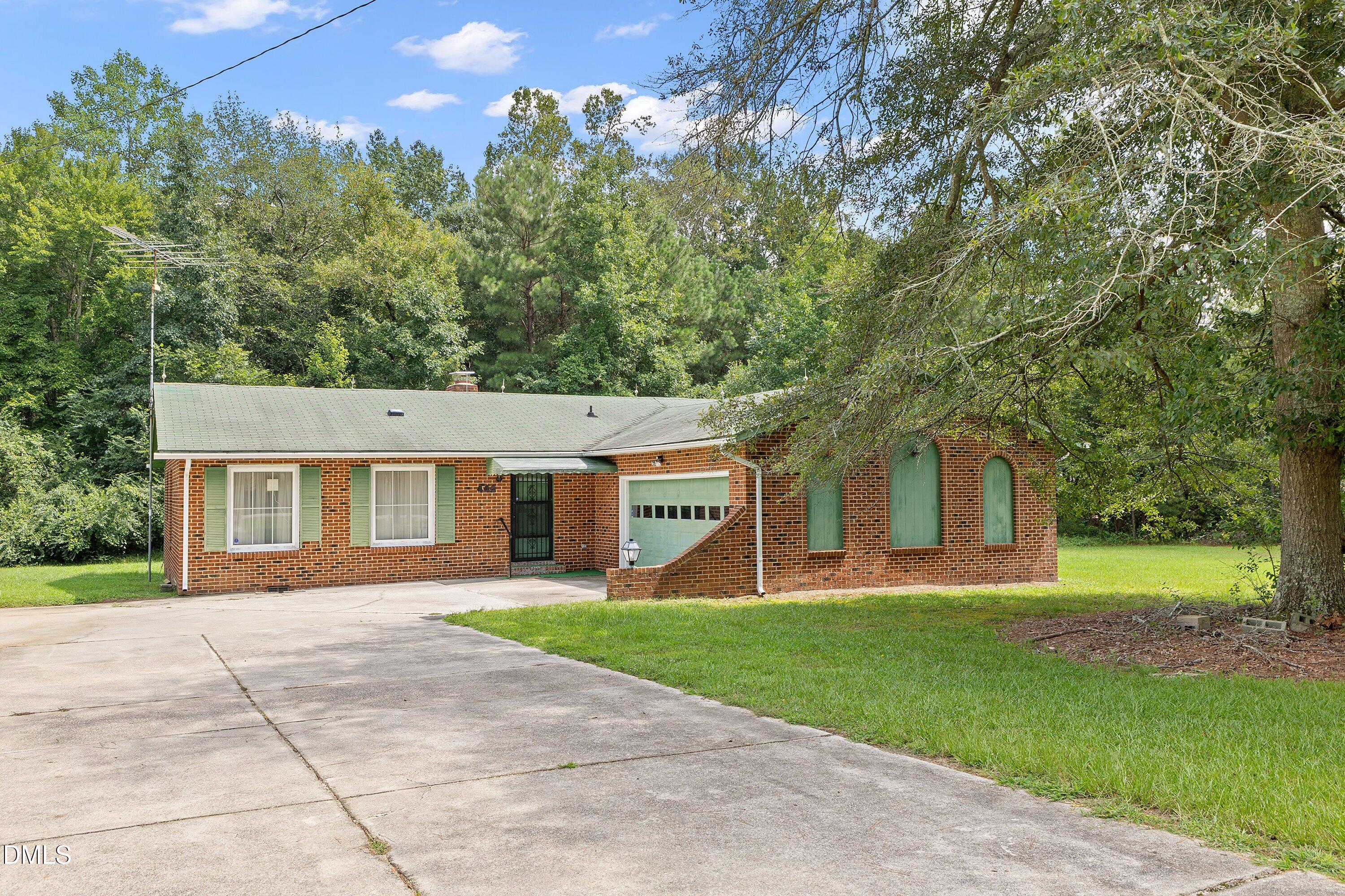 444 Thanksgiving Fire Road Selma, NC 27576 - Photo 6 of 53 06-444 Thanksgiving Fire Rd_7338