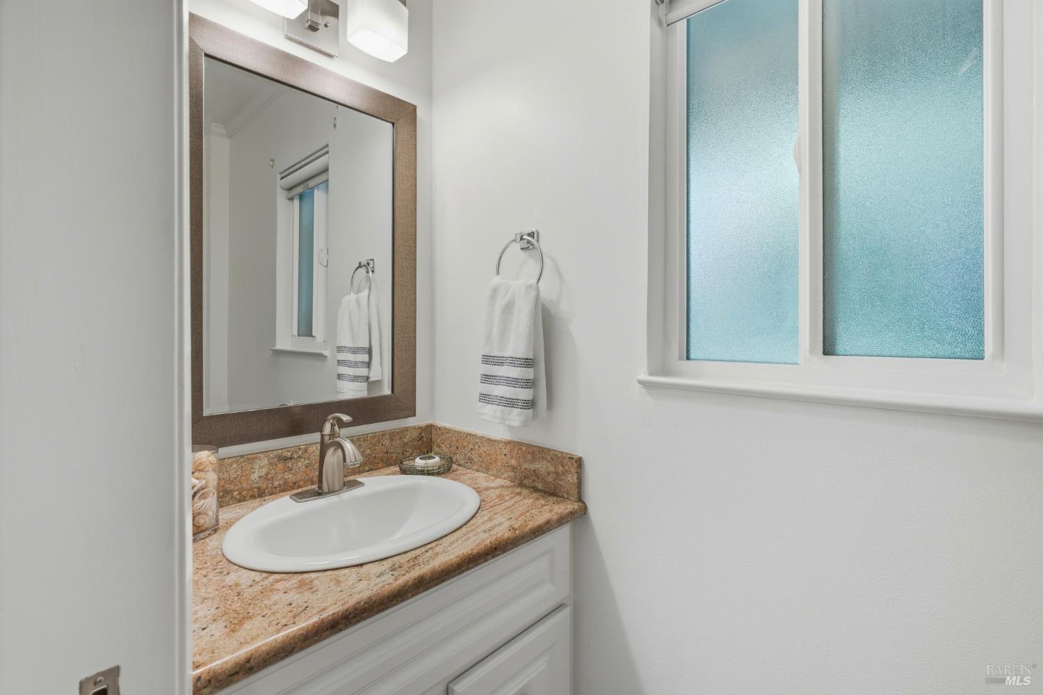 245 Roundtree Way San Rafael, CA 94903 - Photo 18 of 26