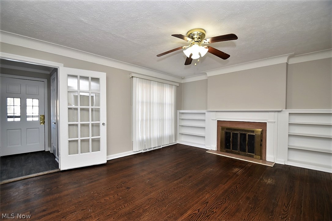 3814 Bainbridge Road Cleveland Heights, OH 44118 - Photo 4 of 35