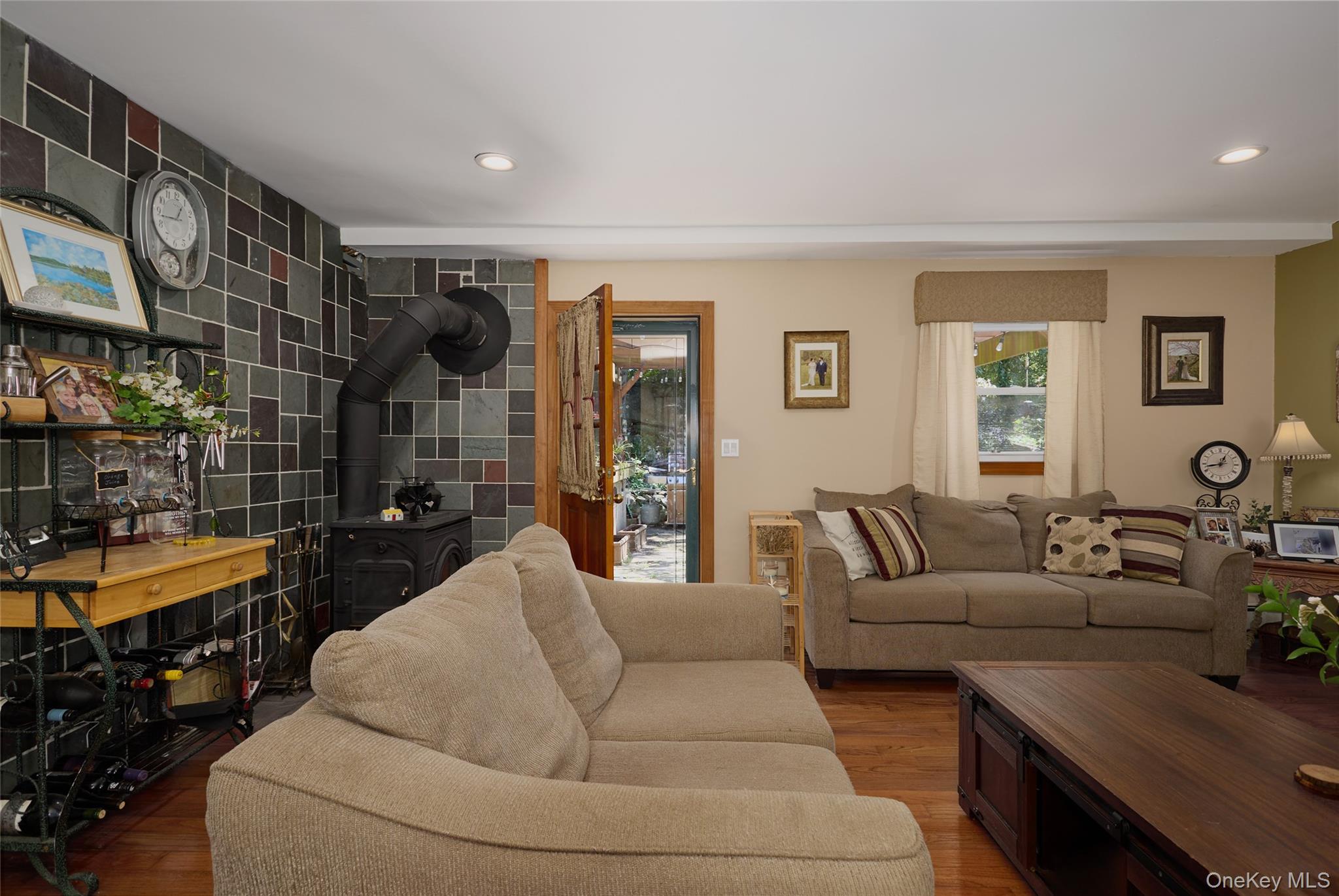140 Nardin Road Lake Peekskill, NY 10537 - Photo 13 of 26 Gallery Image 13