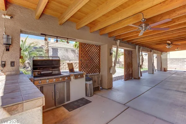 $2,250 | 5729 Janell Drive, Las Vegas, NV 89149