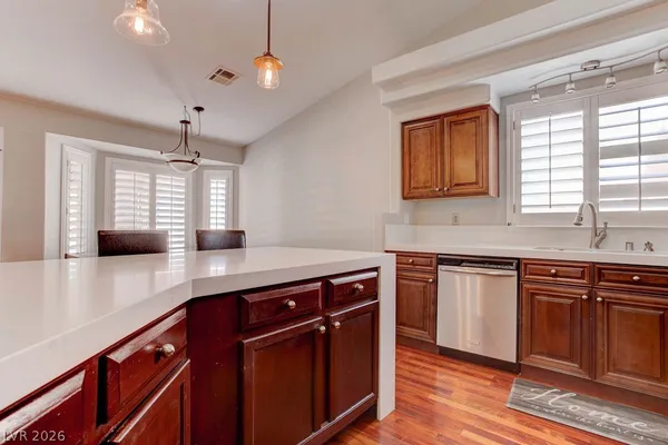 $2,250 | 5729 Janell Drive, Las Vegas, NV 89149