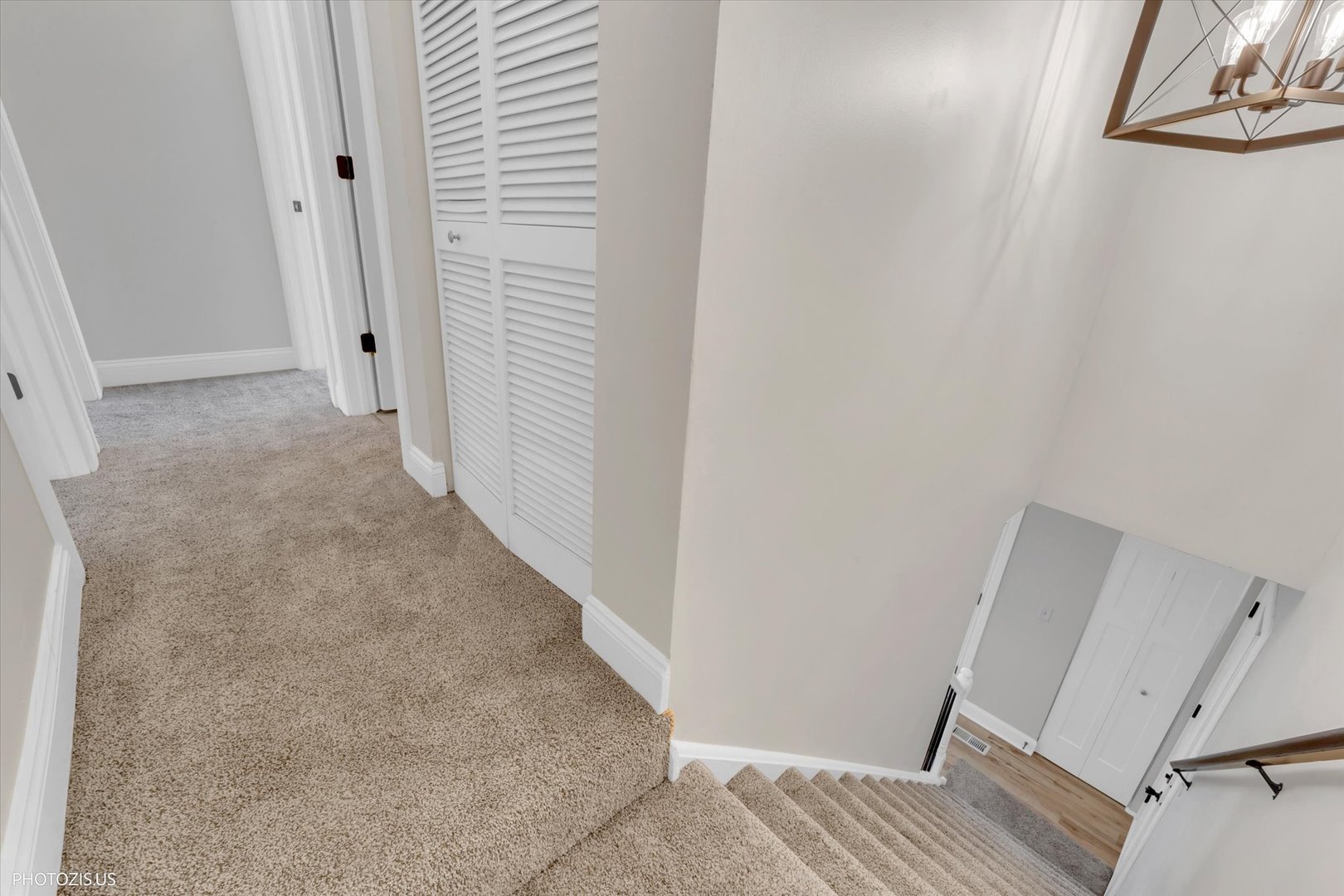 1373 Cimarron Court Elgin, IL 60120 - Photo 16 of 36