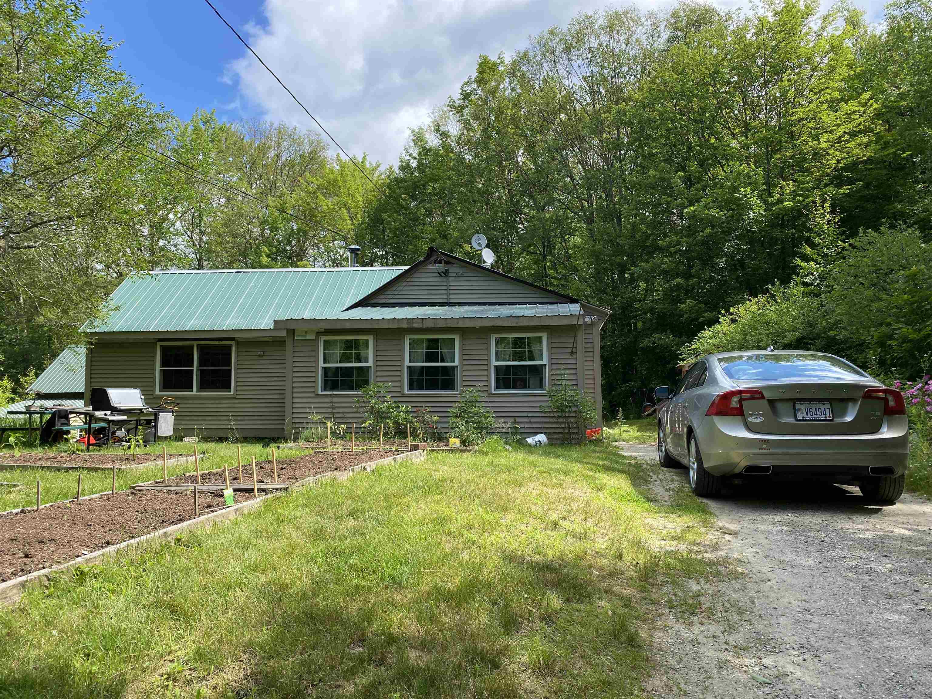 3 Kelly Hill Road Warner, NH 03278 - Photo 2 of 22 Gallery Image 2