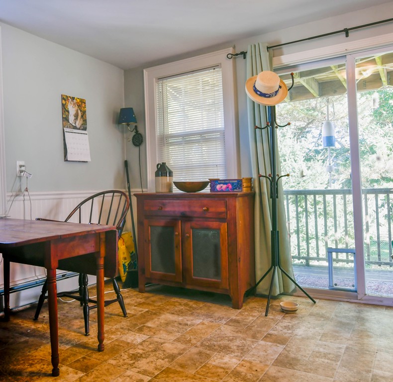 44 Charnock Street Beverly, MA 01915 - Photo 2 of 14