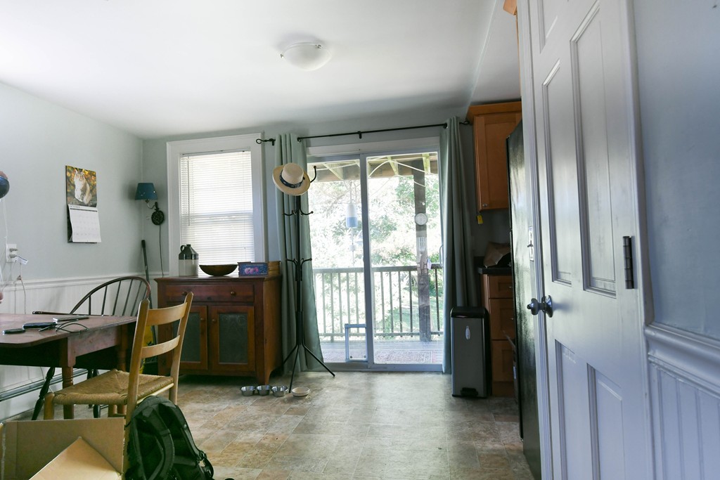 44 Charnock Street Beverly, MA 01915 - Photo 6 of 14