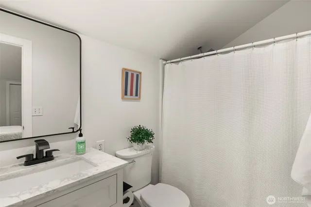 $1,149,000 | 1125 Neah Drive, Fox Island, WA 98333