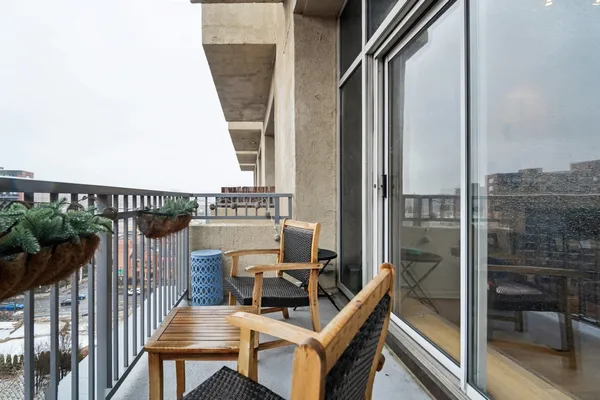 $549,999 | 689 Marin Boulevard, Unit 1009, Jersey City, NJ 07310