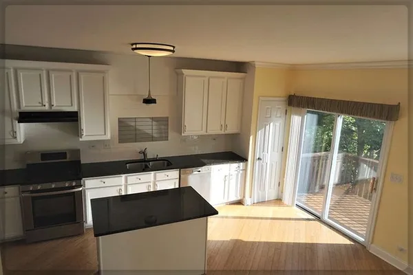 $2,600 | 125 Rachel Road, Unit 505A, Willow Springs, IL 60480