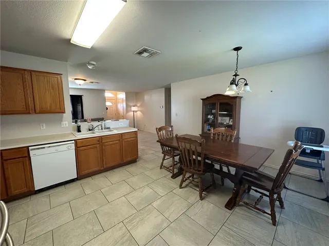 $1,795 | 1026 Sacramento Street, Portland, TX 78374