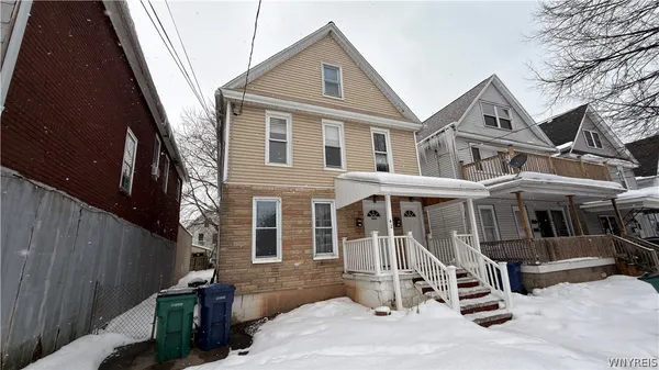 $1,200 | 42 Hartman Place, Buffalo, NY 14207