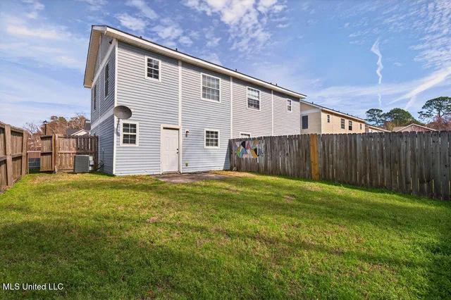 $1,400 | 1997 Todd Cove, Unit B, Biloxi, MS 39531