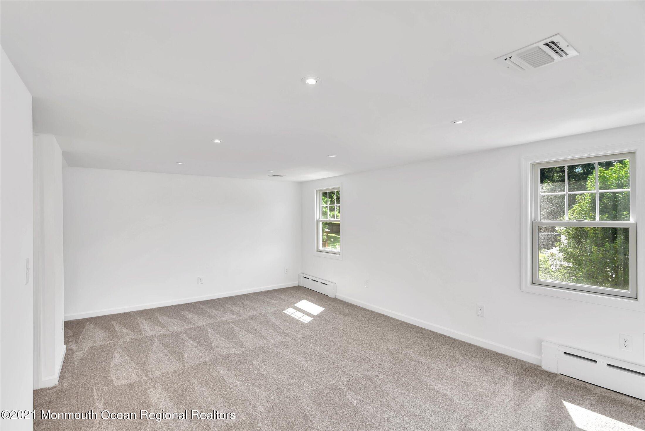 395 Aldrich Road Howell, NJ 07731 - Photo 21 of 37 22-Master Bedroom