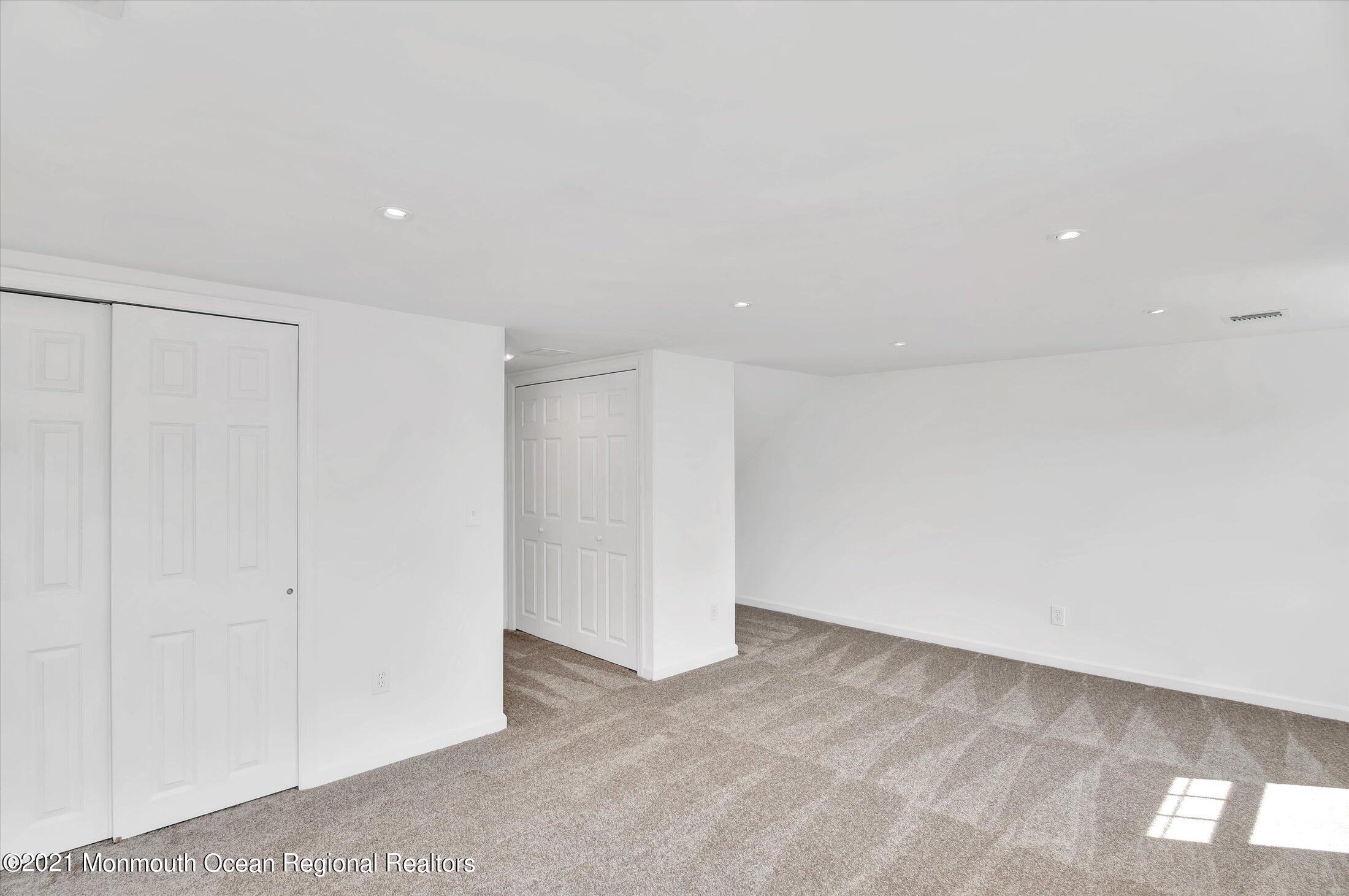 395 Aldrich Road Howell, NJ 07731 - Photo 22 of 37 23-Master Bedroom