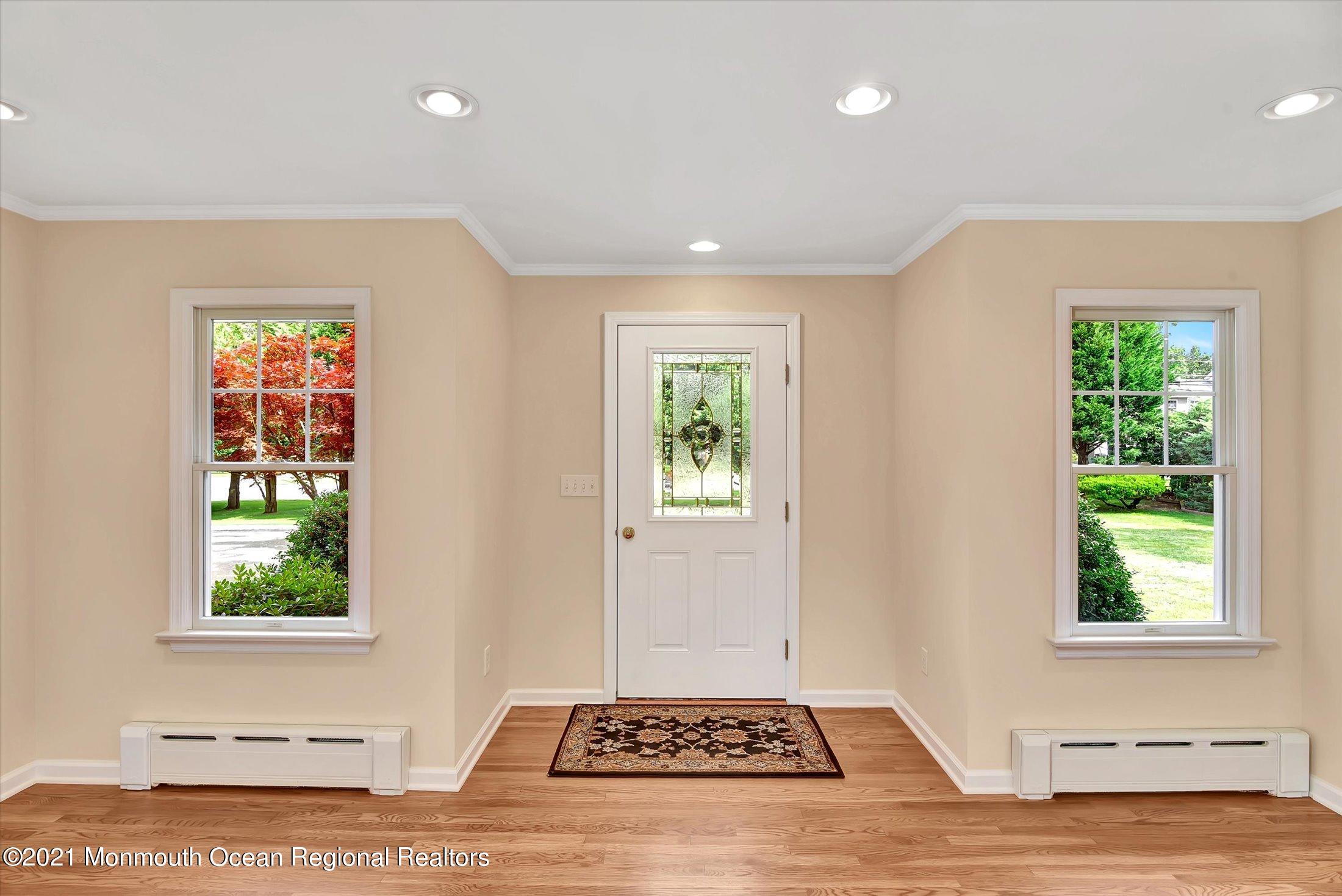 395 Aldrich Road Howell, NJ 07731 - Photo 5 of 37 06-Foyer