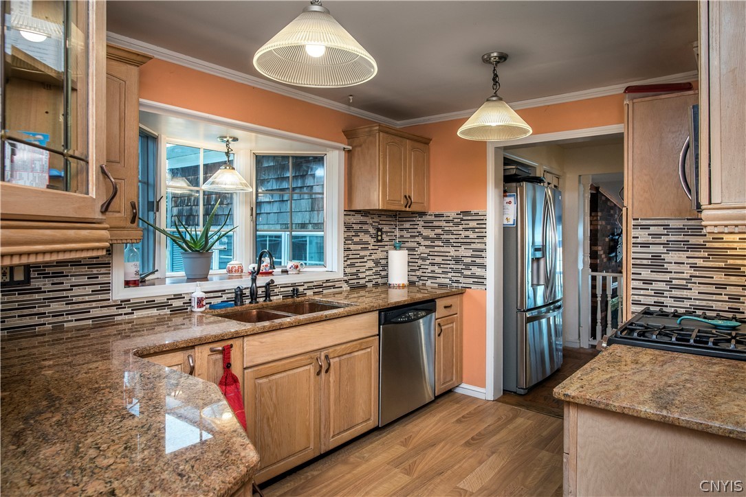 907 West Liberty Street Rome, NY 13440 - Photo 16 of 48