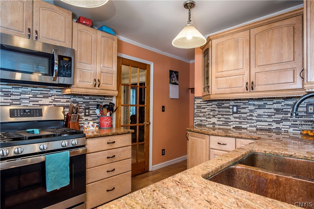 907 West Liberty Street Rome, NY 13440 - Photo 21 of 48