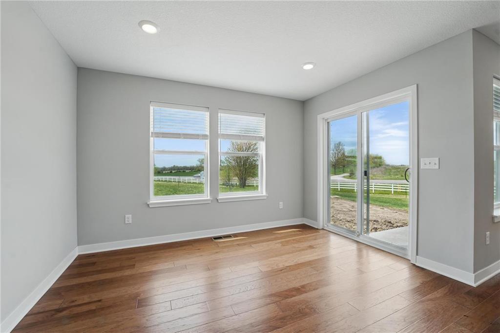 8761 Southwest 10th Street Blue Springs, MO 64064 - Photo 24 of 29