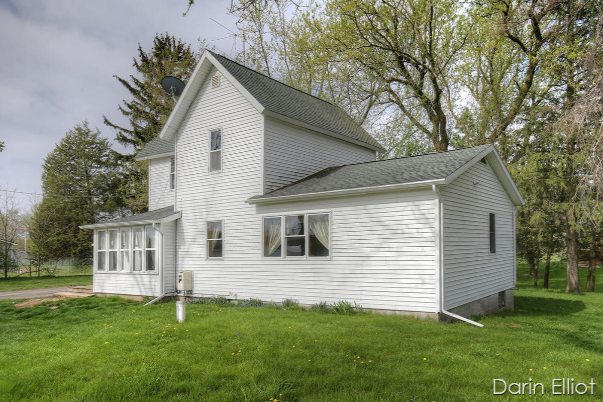 2445 North State Road Ionia, MI 48846 - Photo 3 of 28 IMG__2446