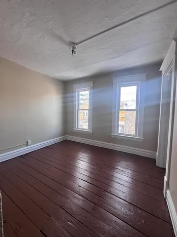 $169,900 | 910 Prince Street Southeast, Grand Rapids, MI 49507