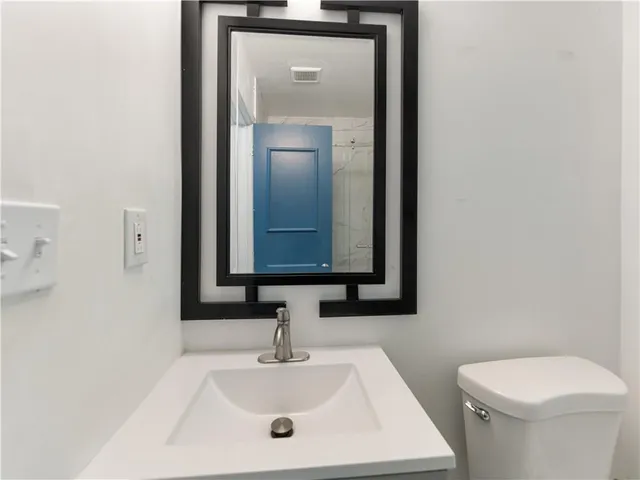 $3,595 | 1685 Dunwoody Place Northeast, Atlanta, GA 30324