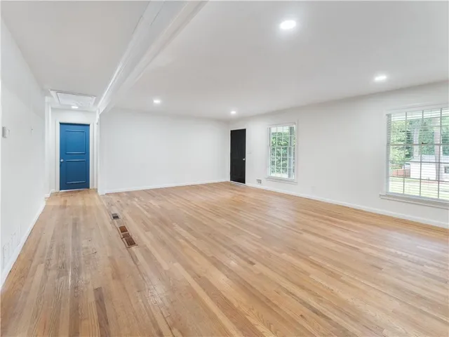 $3,595 | 1685 Dunwoody Place Northeast, Atlanta, GA 30324