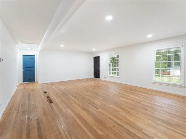 $3,595 | 1685 Dunwoody Place Northeast, Atlanta, GA 30324