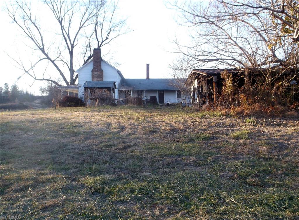 8445 Reid Farm Road Walnut Cove, NC 27052 - Photo 4 of 18 Gallery Image 4