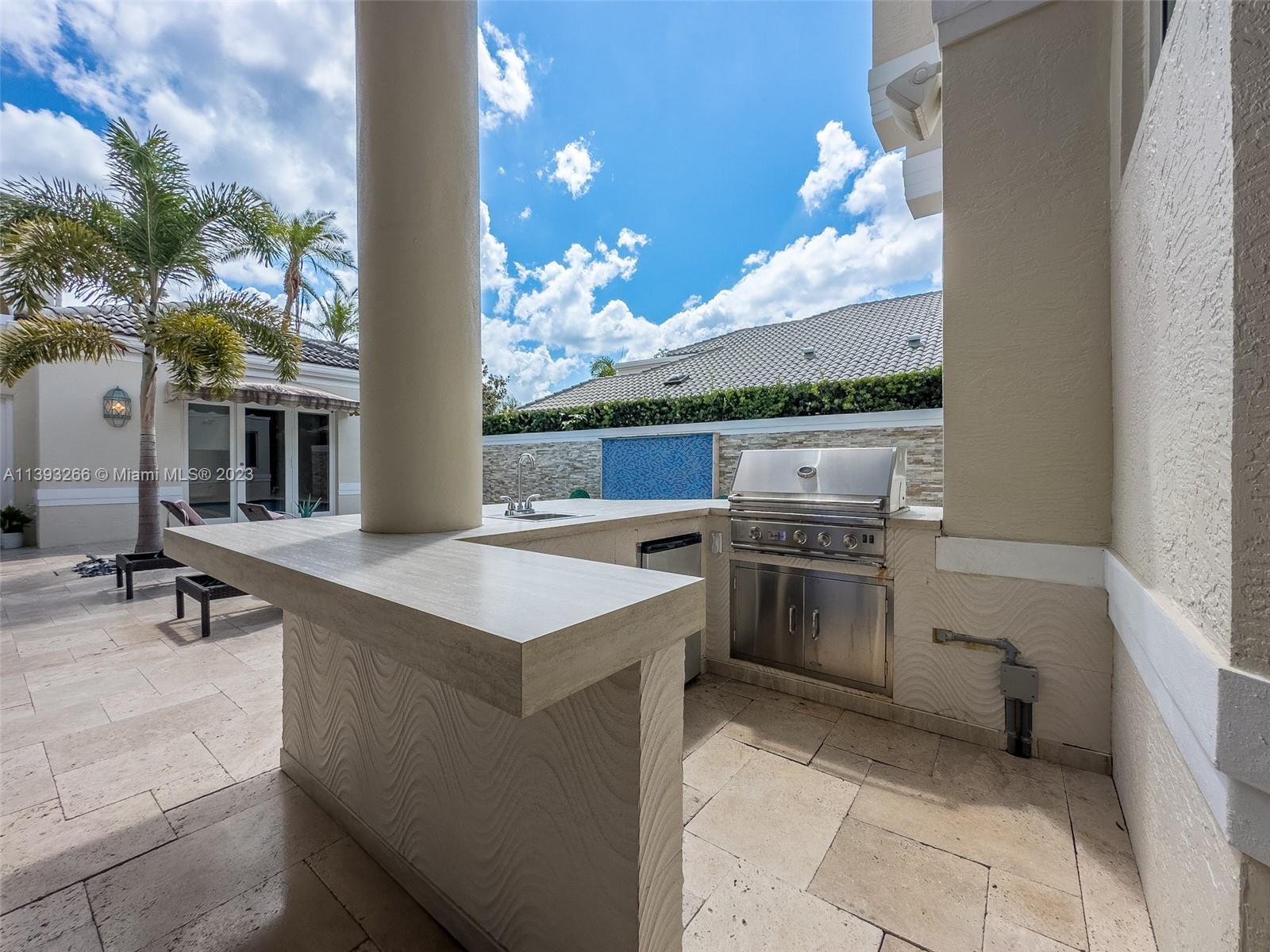 2707 Pinehurst Drive Weston, FL 33332 - Photo 11 of 59