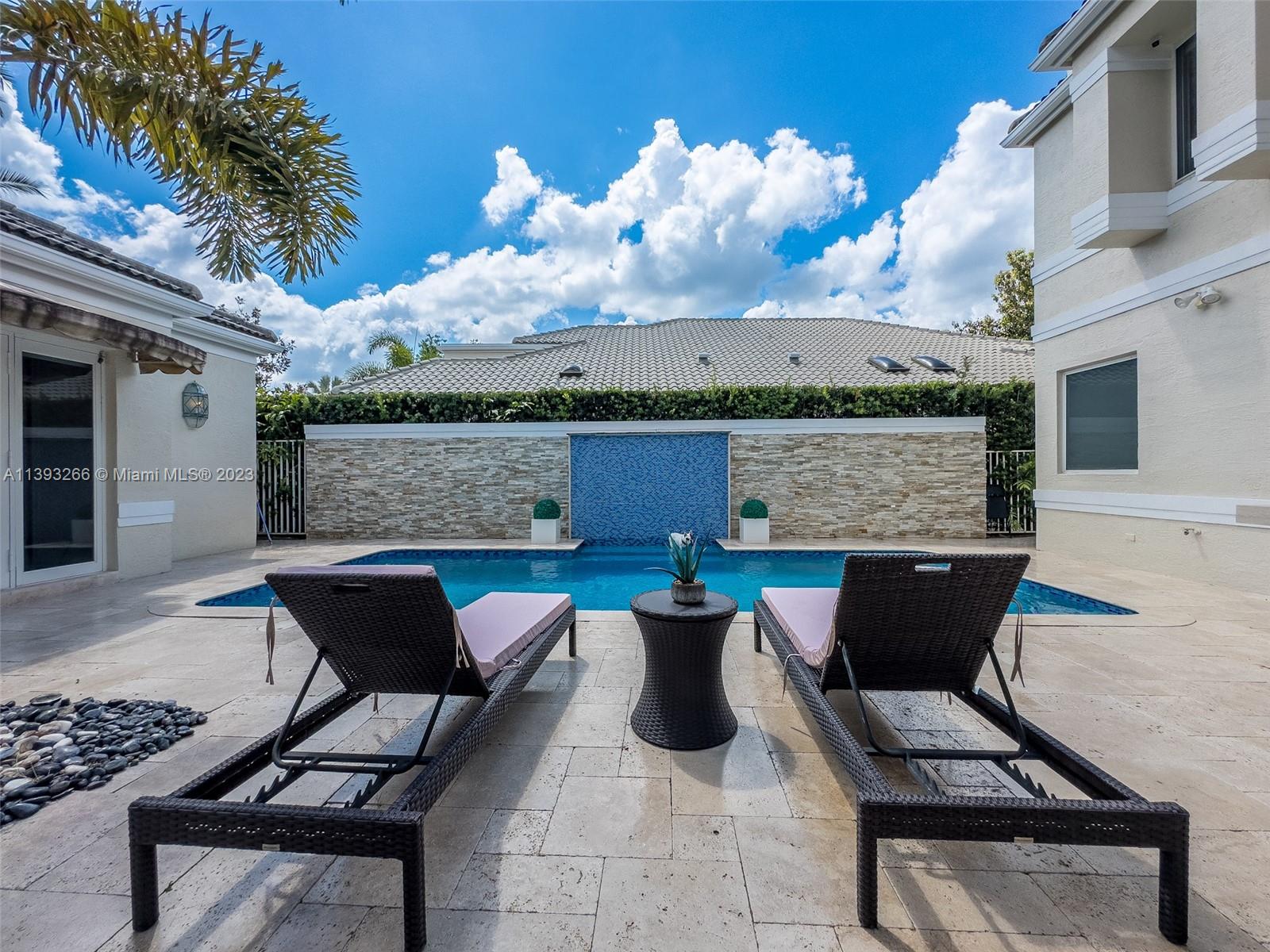 2707 Pinehurst Drive Weston, FL 33332 - Photo 9 of 59 a view of outdoor seating