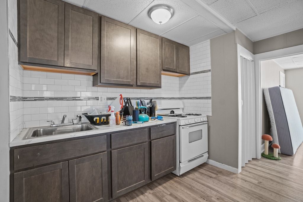 30 Brow Street Fall River, MA 02721 - Photo 18 of 42