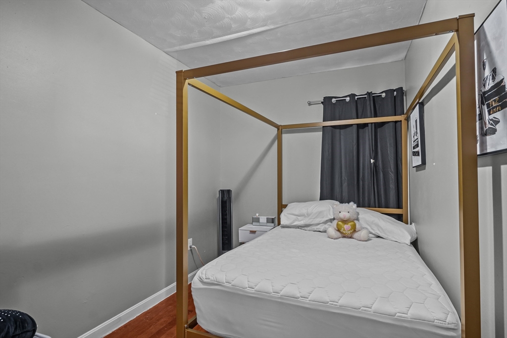 30 Brow Street Fall River, MA 02721 - Photo 6 of 42