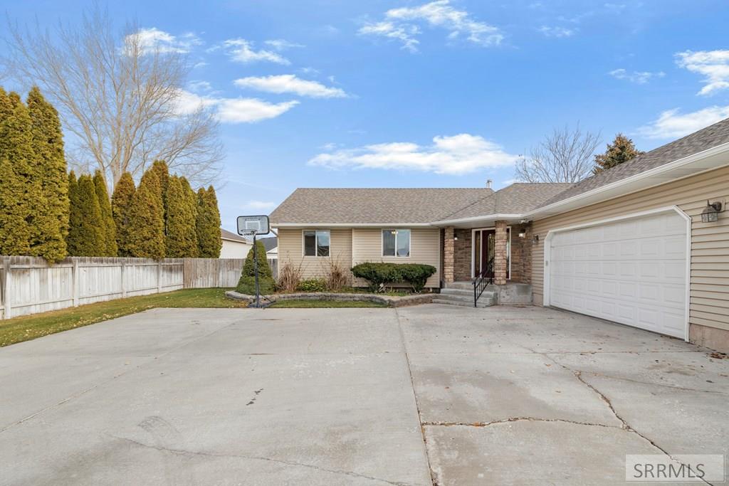 327 Red Fox Drive Ammon, ID 83401 - Photo 5 of 37