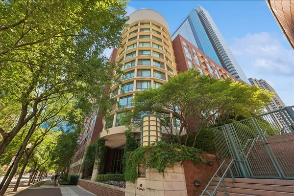 $260,000 | 440 North McClurg Court, Unit 512, Chicago, IL 60611
