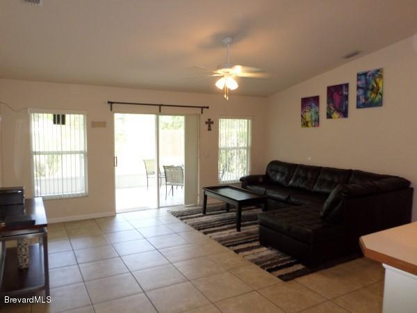 455 Scanlon Road Palm Bay, FL 32908 - Photo 11 of 21 Family Room