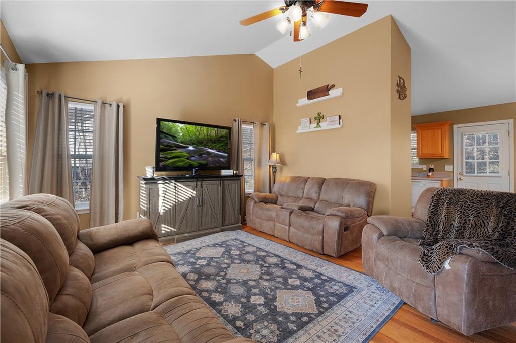 145 Langston Road Northeast Calhoun, GA 30701 - Photo 5 of 31