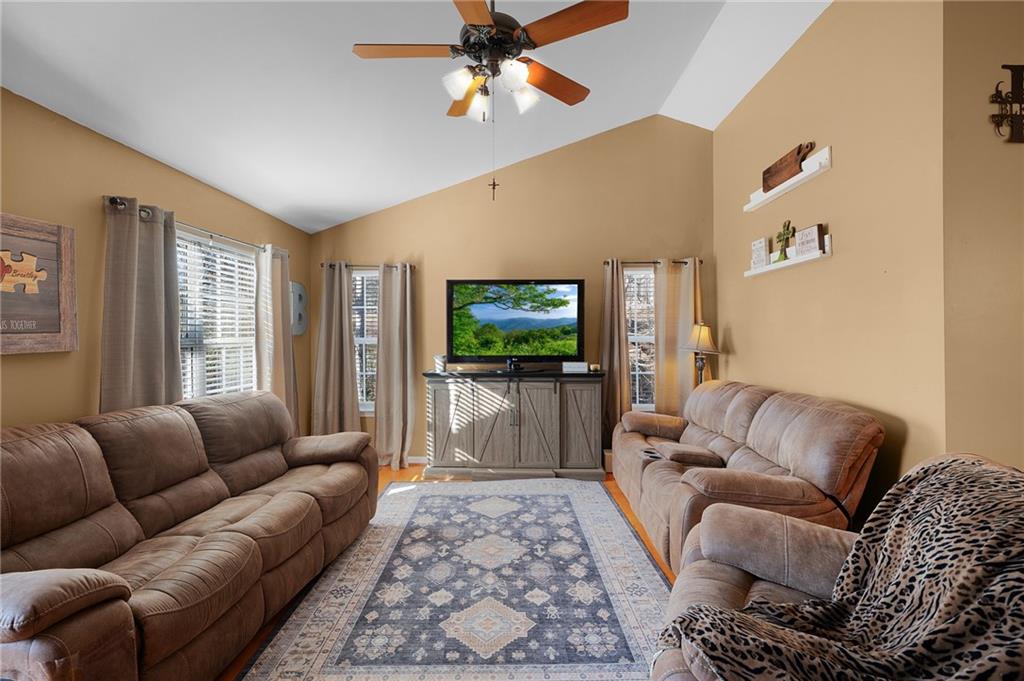 145 Langston Road Northeast Calhoun, GA 30701 - Photo 6 of 31