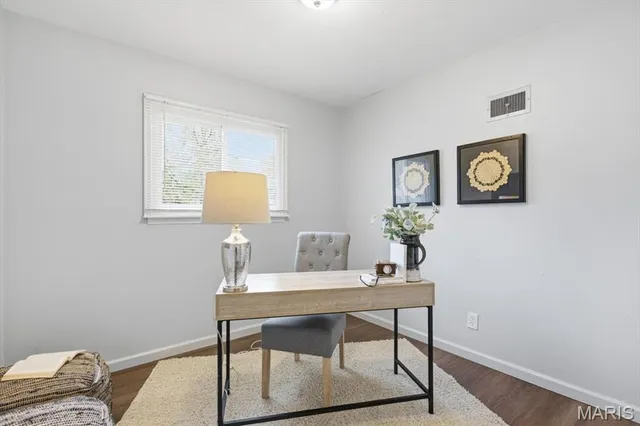 $249,900 | 689 Conover Lane, St. Louis, MO 63126