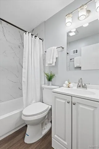 $249,900 | 689 Conover Lane, St. Louis, MO 63126