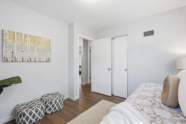 $249,900 | 689 Conover Lane, St. Louis, MO 63126