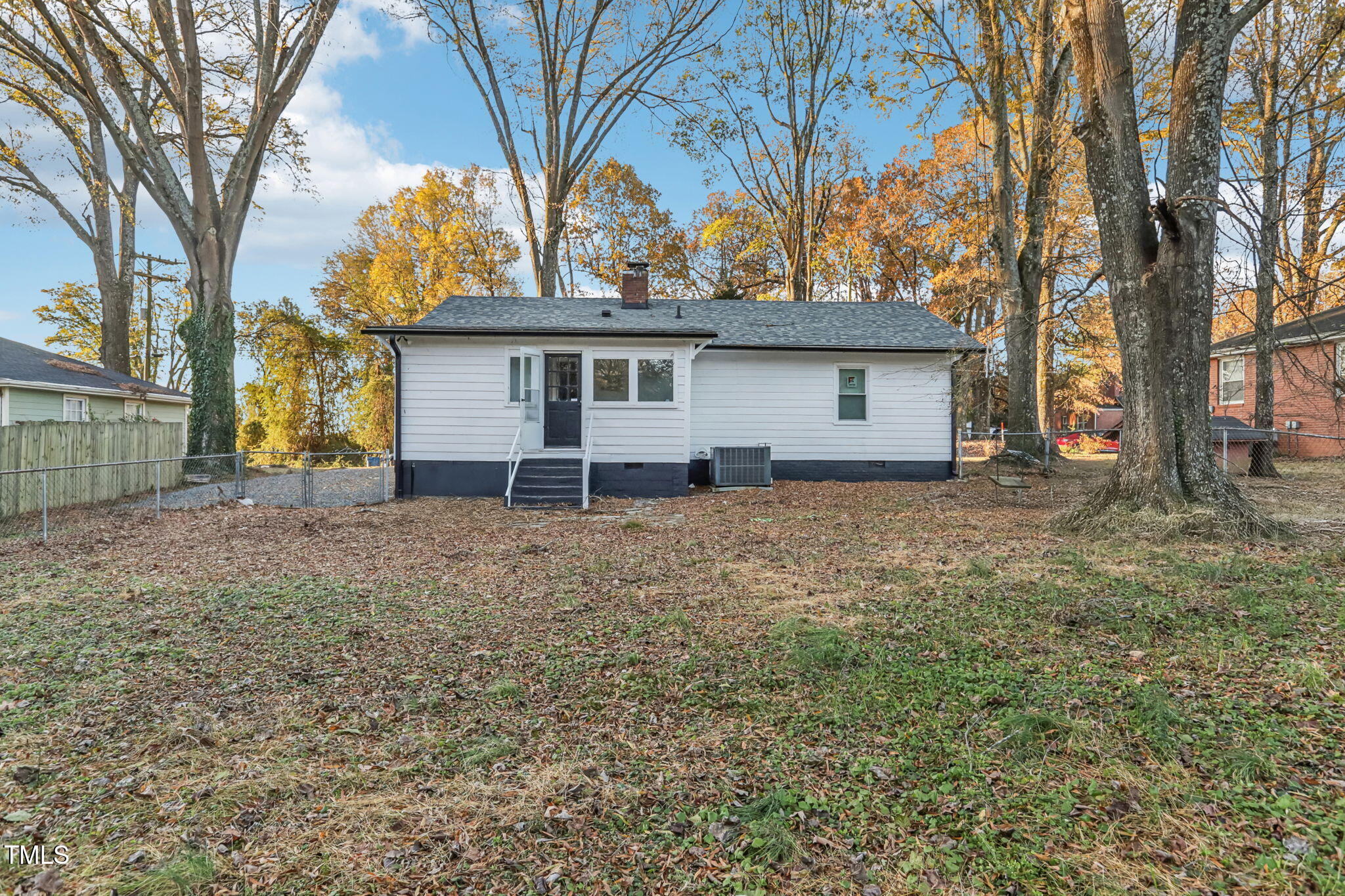 4022 Neal Road Durham, NC 27705 - Photo 20 of 22 25-web-or-mls-Neal Rd-019r