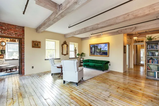 $479,000 | 374 Union Street, Unit 206, Peterborough, NH 03458