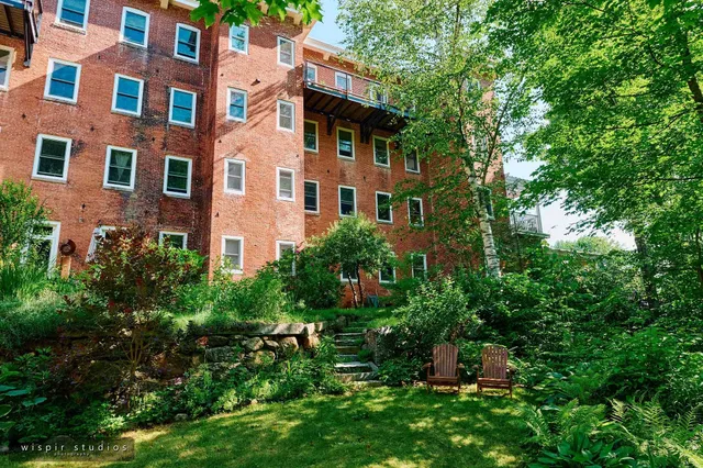 $479,000 | 374 Union Street, Unit 206, Peterborough, NH 03458