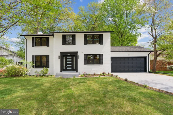 $1,075,000 | 4773 Farndon Court, Fairfax, VA 22032