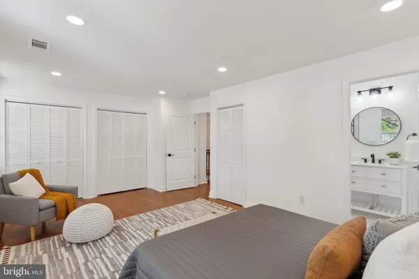 $1,075,000 | 4773 Farndon Court, Fairfax, VA 22032