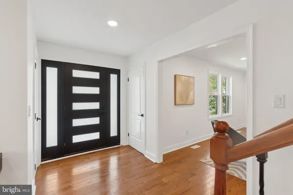 $1,075,000 | 4773 Farndon Court, Fairfax, VA 22032