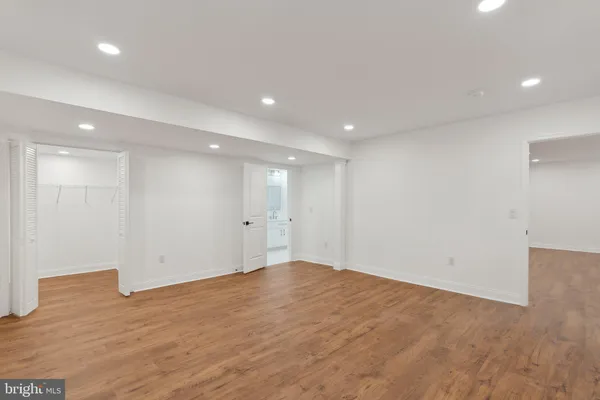 $1,075,000 | 4773 Farndon Court, Fairfax, VA 22032