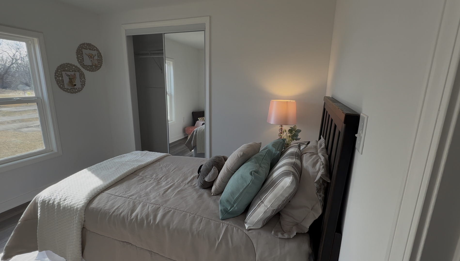 237 Blackthorn Road Matteson, IL 60443 - Photo 16 of 19 a bedroom with a bed and a window