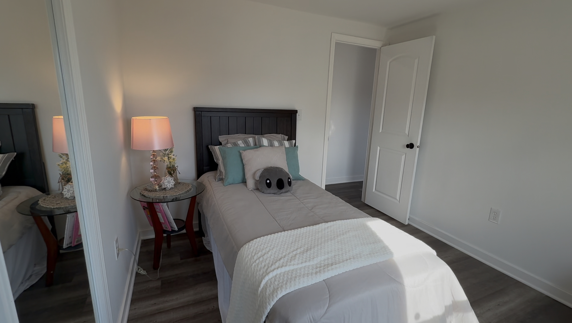237 Blackthorn Road Matteson, IL 60443 - Photo 18 of 19 a bedroom with a bed and a mirror